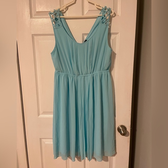 Torrid pleated Chiffon Dress - Picture 2 of 9